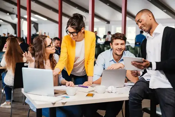 LOS JÓVENES PREFIEREN EMPRENDER QUE TRABAJAR EN EMPRESAS
