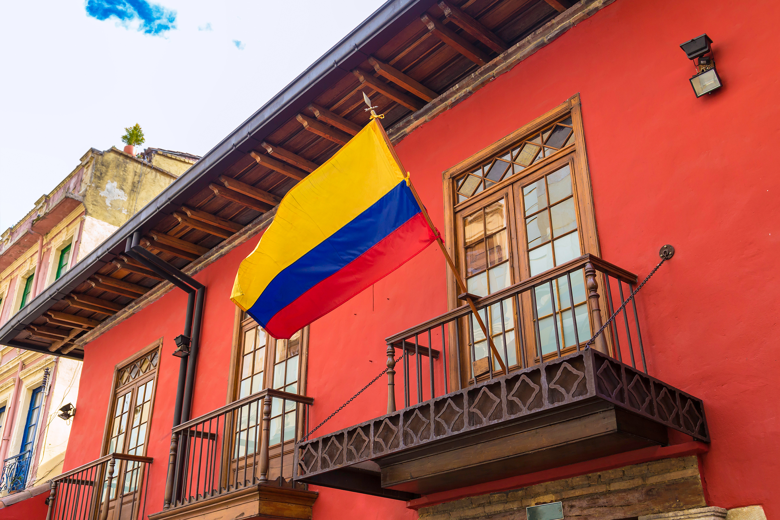 historia de la privatización de empresas en colombia